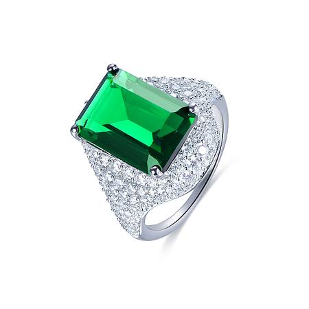 Classic Emerald Green Engagement Ring