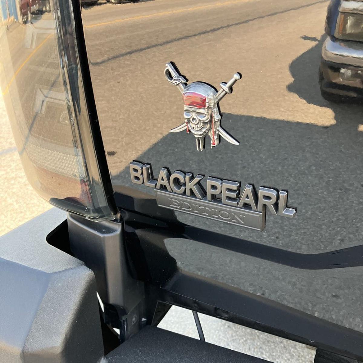BLACK PEARL PIRATE KIT METAL CAR EMBLEM