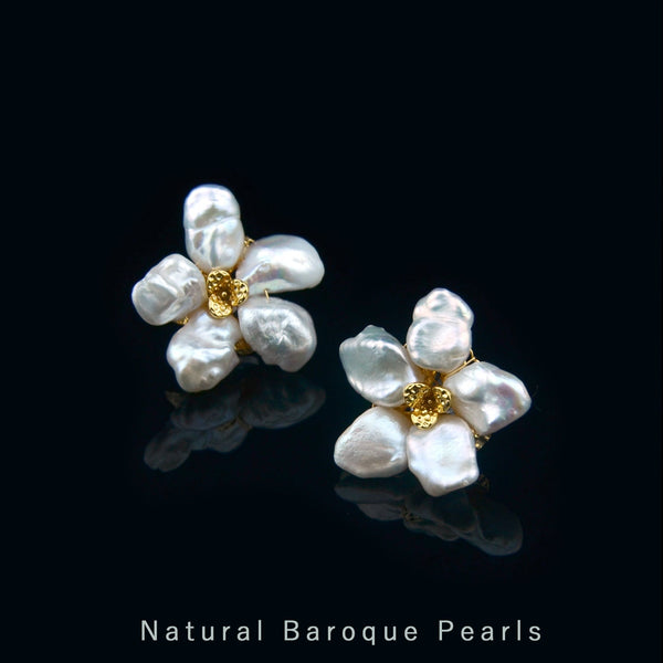 FLOWER - White Keshi Pearl Stud Earrings